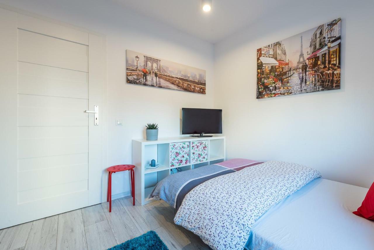 Apartamenty 1 Maja 94 كاتوفيتسه المظهر الخارجي الصورة